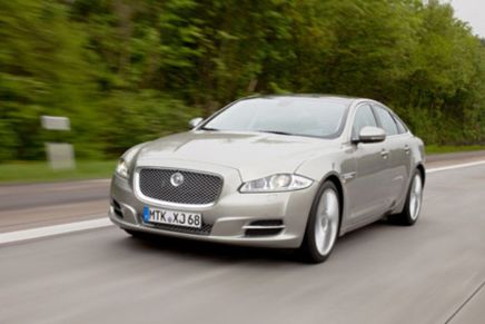 voiture grise